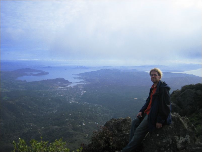 2005-01-29 Tam (08) Me on summit